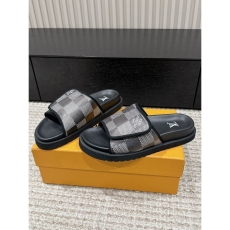 Louis Vuitton Slippers